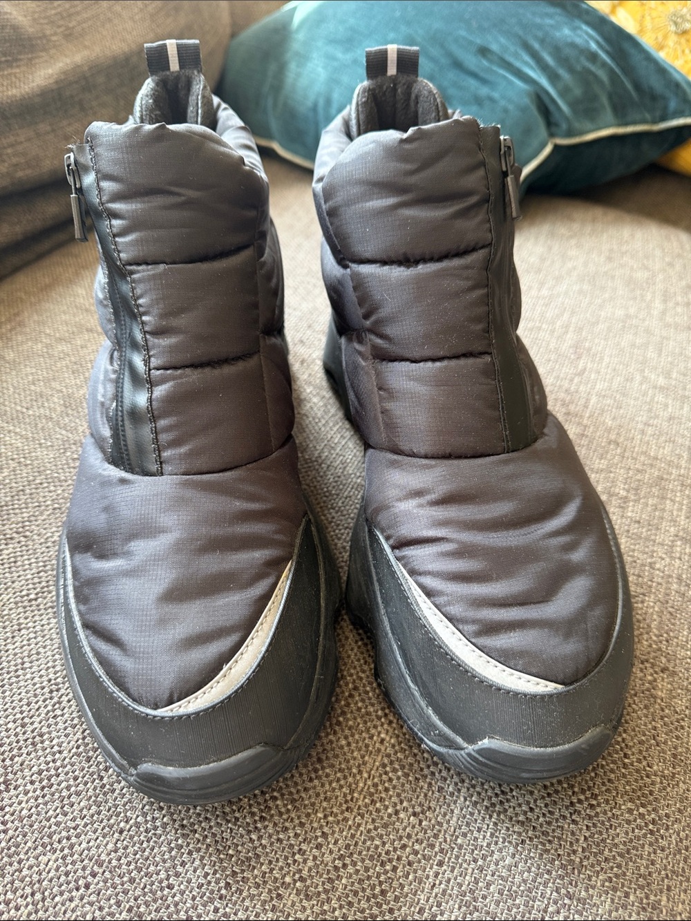 Sorel Kinetic Boots, Good used condition, size 11, Black